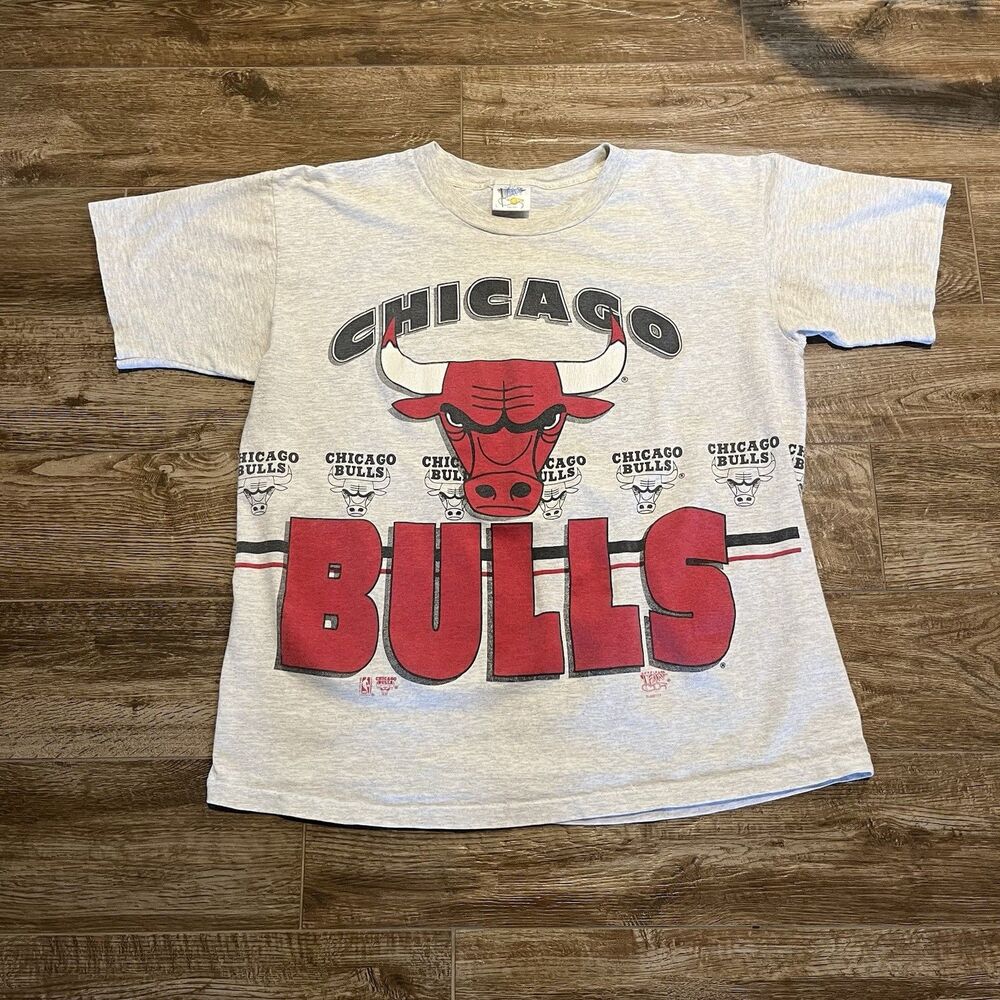 VTG 90s NBA Chicago Bulls Wrap Around Graffiti Tee Shirt Large Single Stitch 3D